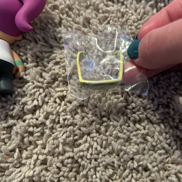 KidRobot Leela Futurama figurine - Picture 4 of 7